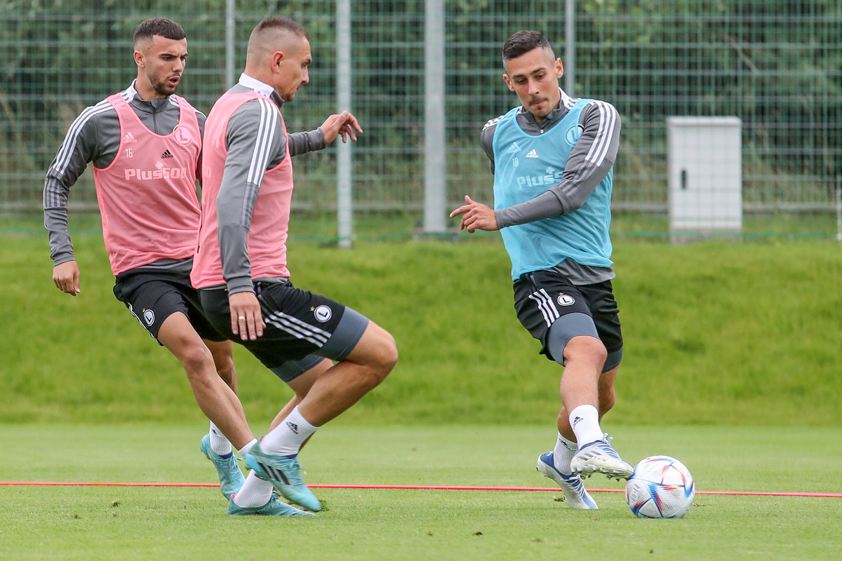 Jurgen Celhaka Artur Jędrzejczyk Patryk Sokołowski