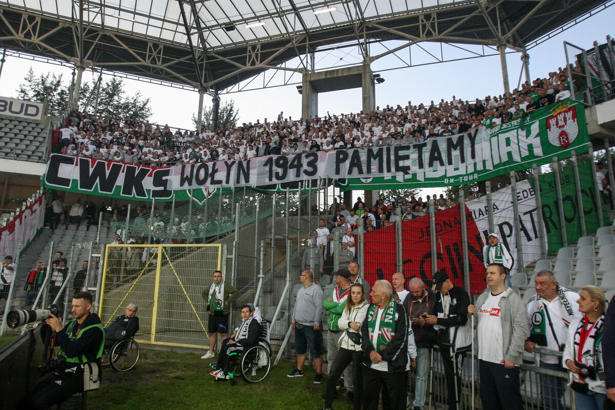 kibice Legii oprawy oprawa