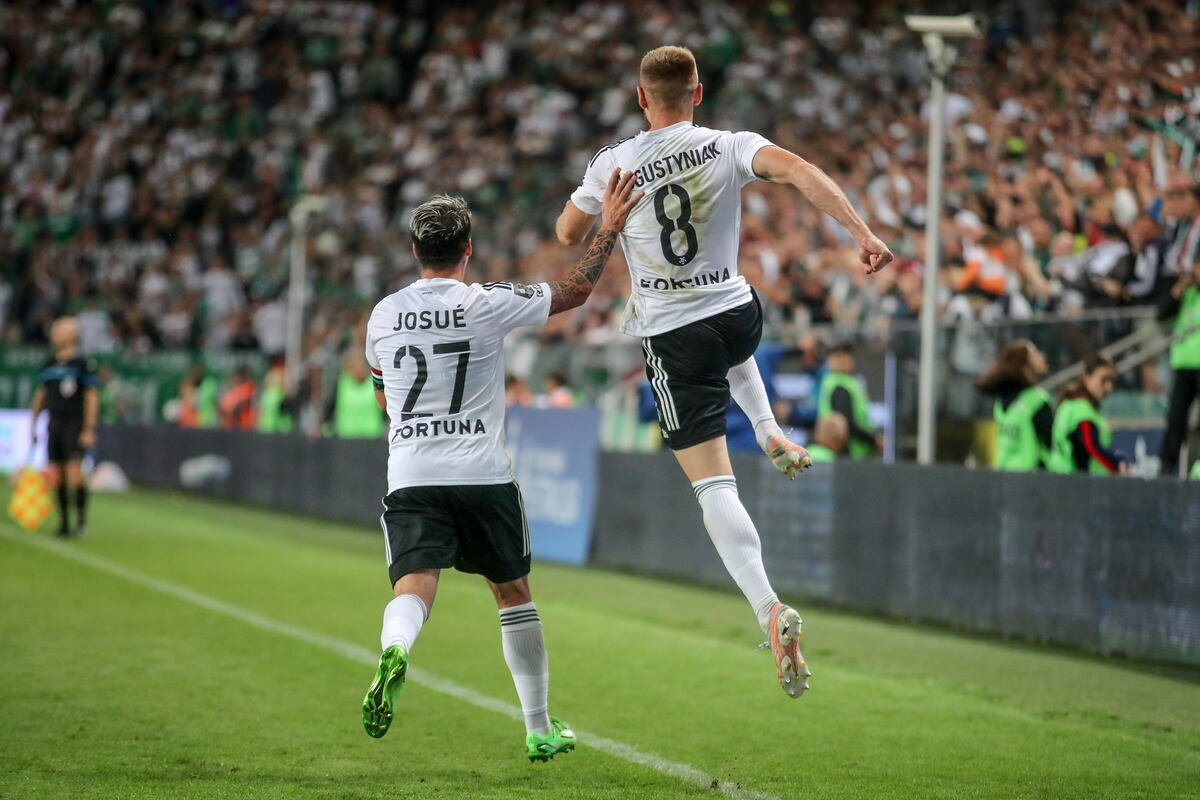 Josue Pesqueira Rafał Augustyniak