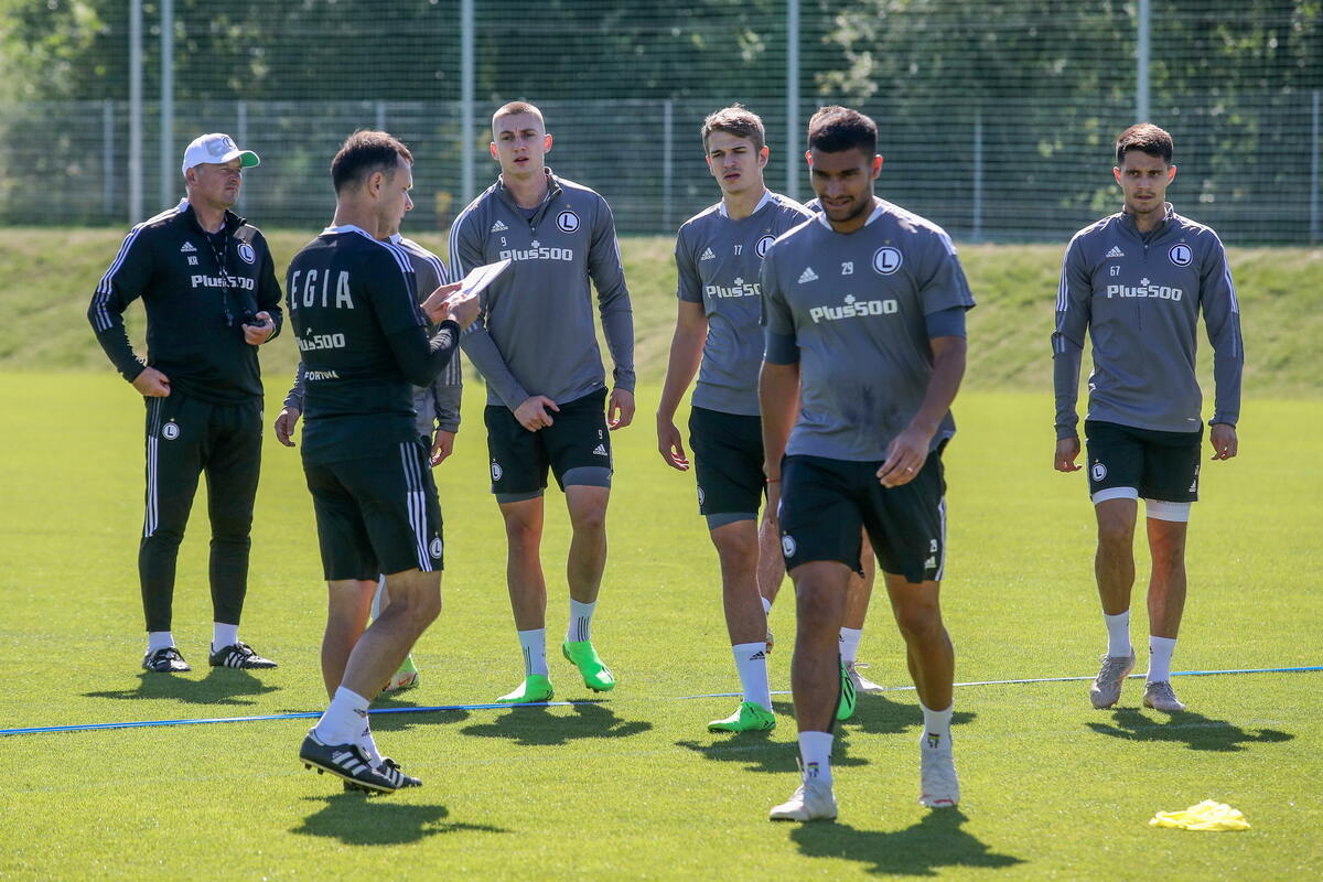 zespół Legia drużyna Lindsay Rose