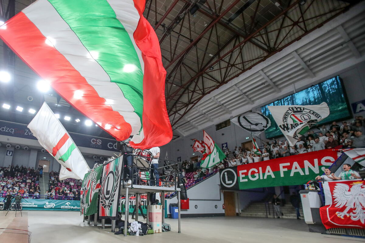 kibice Legia kosz