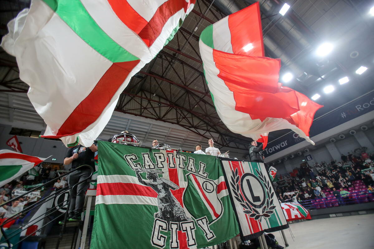 kibice Legia kosz