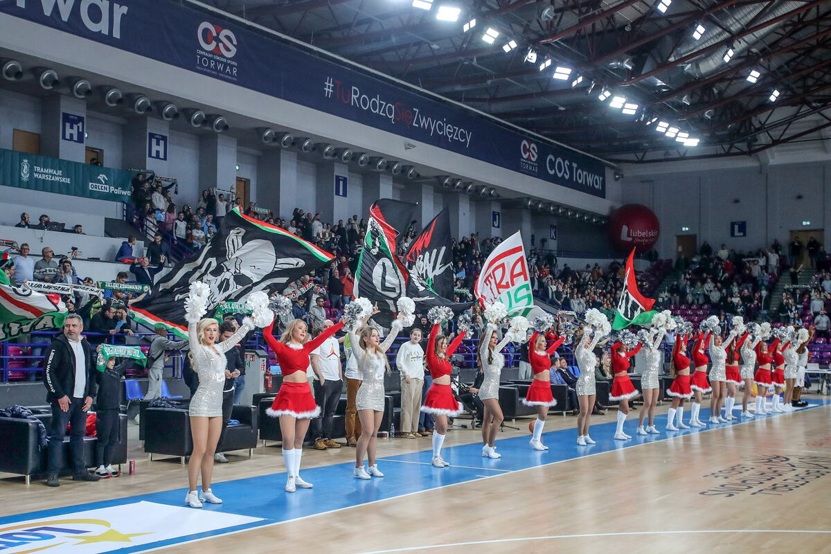kibice Legia kosz
