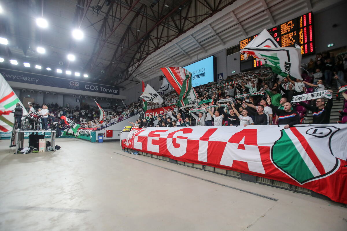 kibice Legia kosz