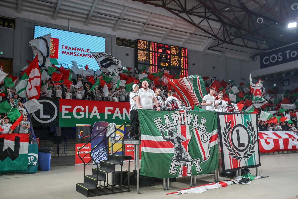 kibice Legia kosz