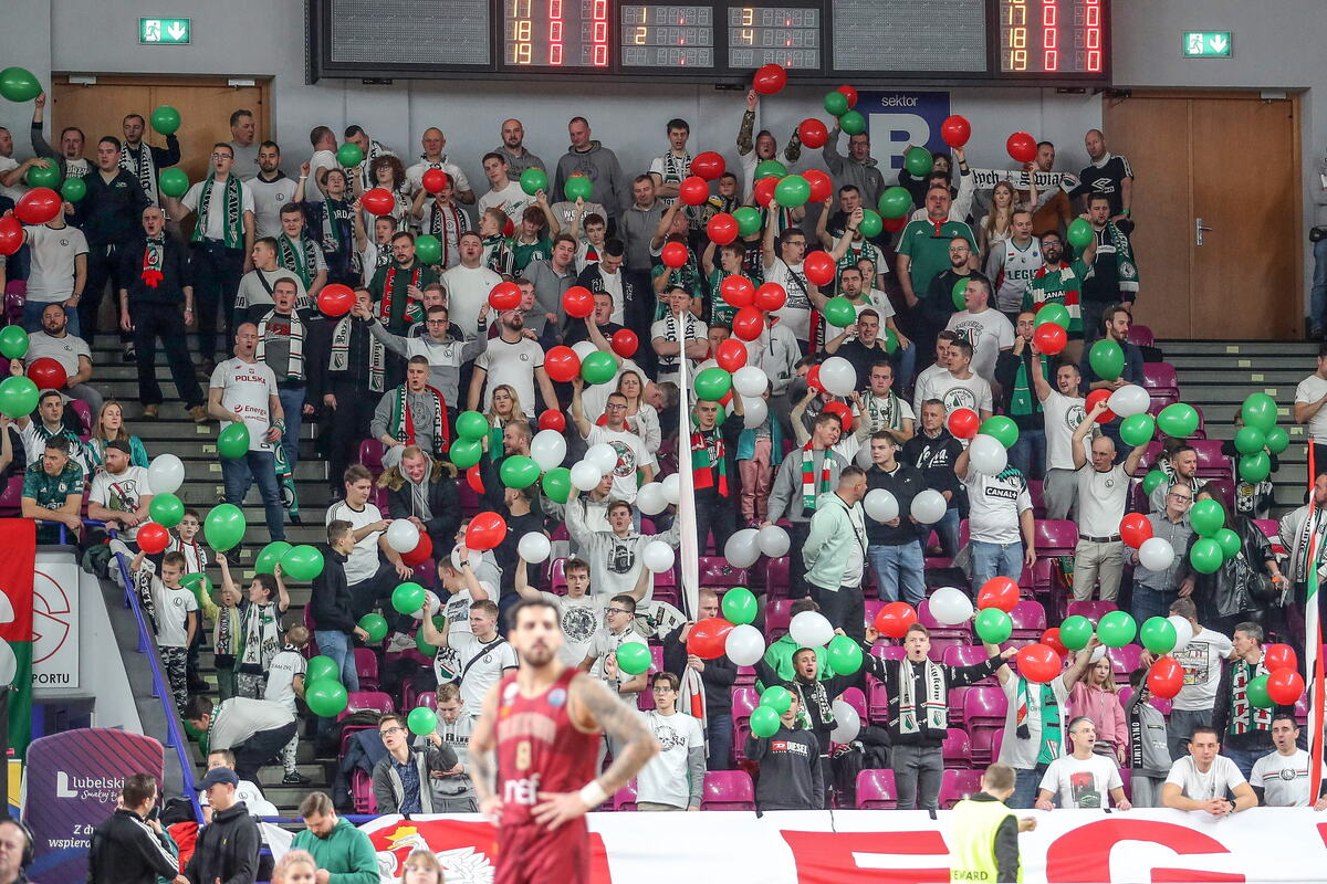 kibice Legia kosz