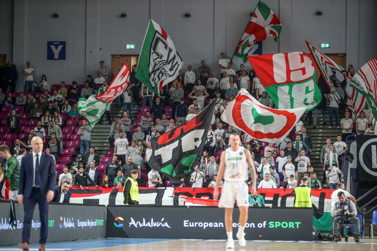 kibice Legia kosz