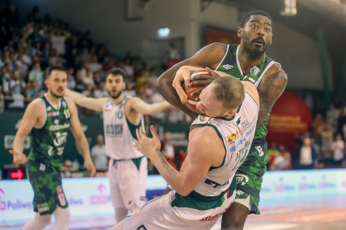 Aric Holman Legia