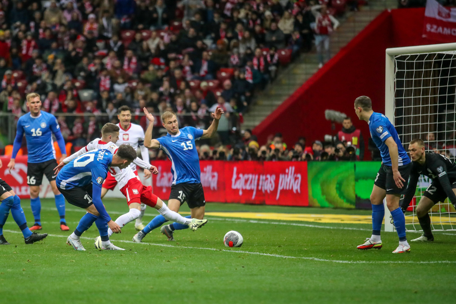 Sebastian Szymański Gol