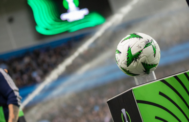 IF Djurgarden - Legia Warszawa 3:1 piłka piłki Liga Konferencji