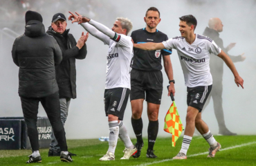 Josue Pesqueira Bartosz Kapustka Legia Warszawa - Piast Gliwice 3:1